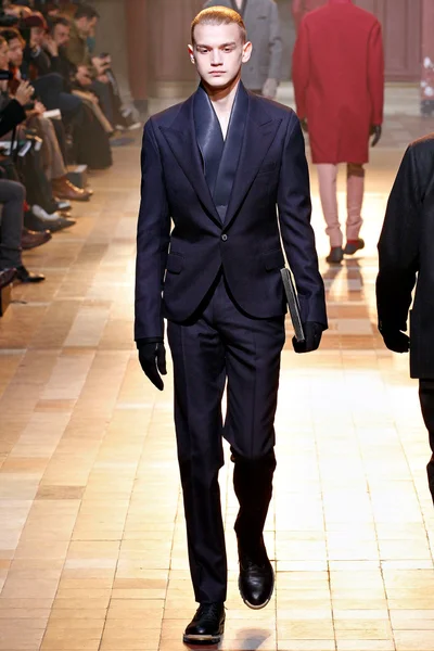 Look 41
